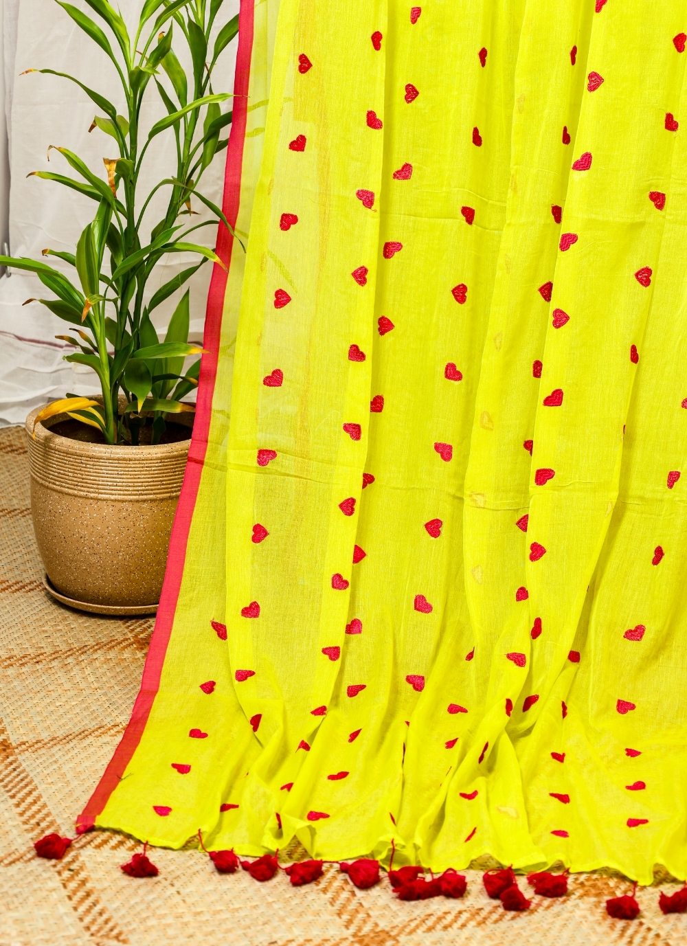 THE NEON HEARTBEAT 1