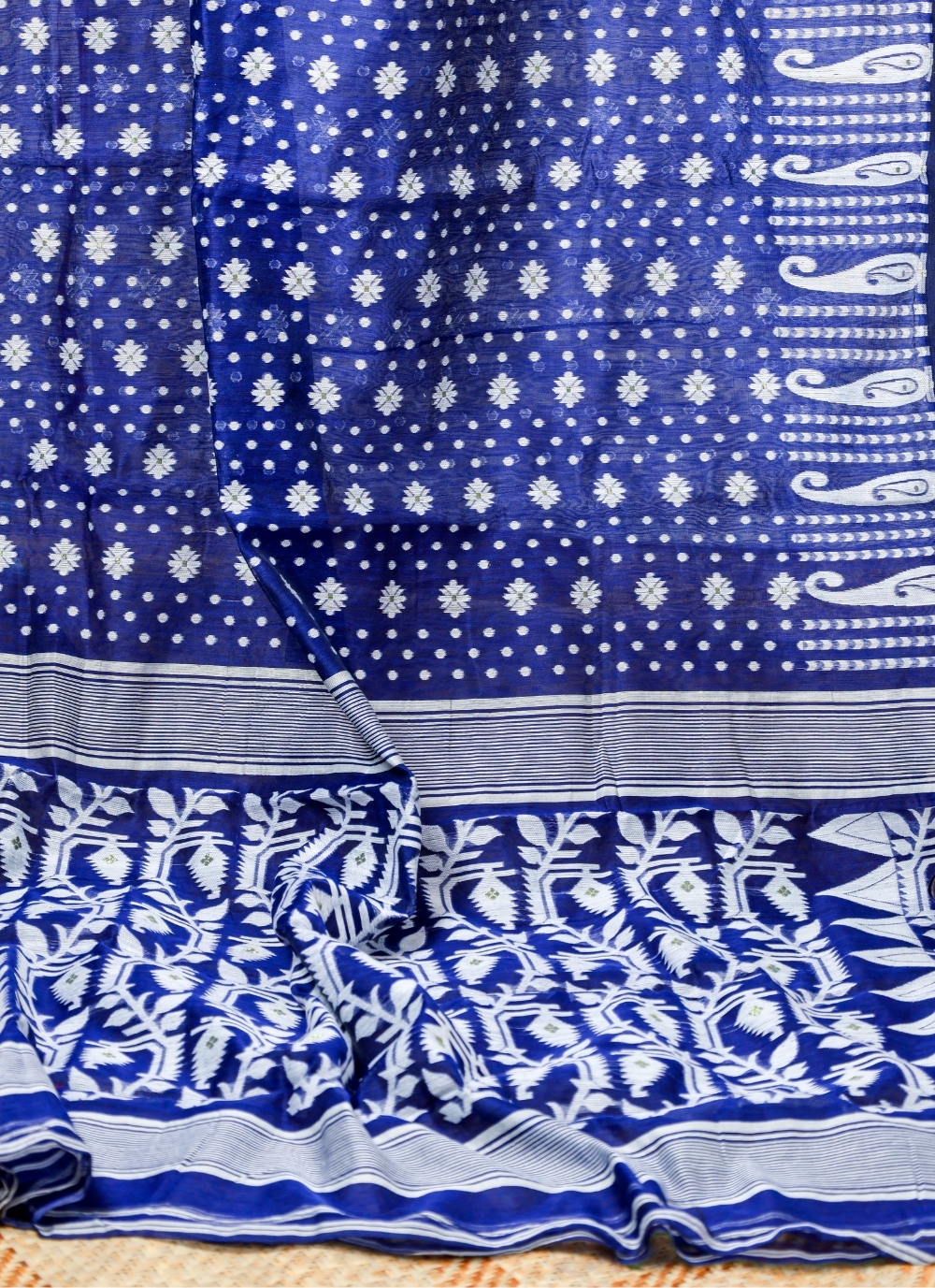 The The Blue Bloom – Handcrafted Bengal Cotton Saree in Electric Blue 3