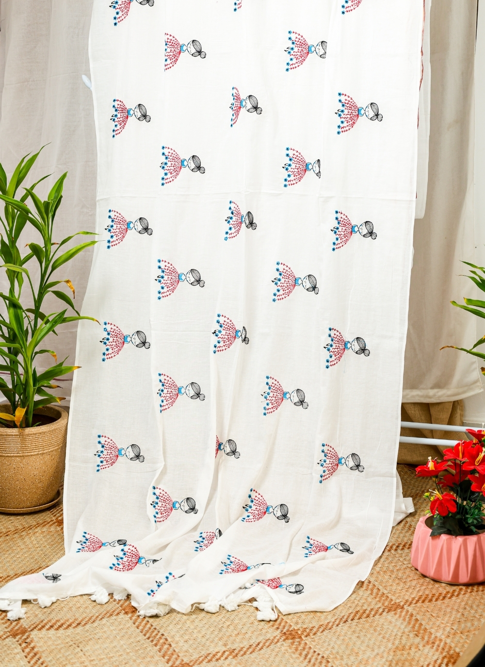 Whimsical weaves Printed Bengal Cotton Saree 2